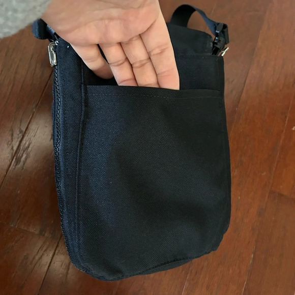 Vintage Nike 2003 2 in 1 reversible crossbody bag excellent condition black/grey - Picture 5 of 14